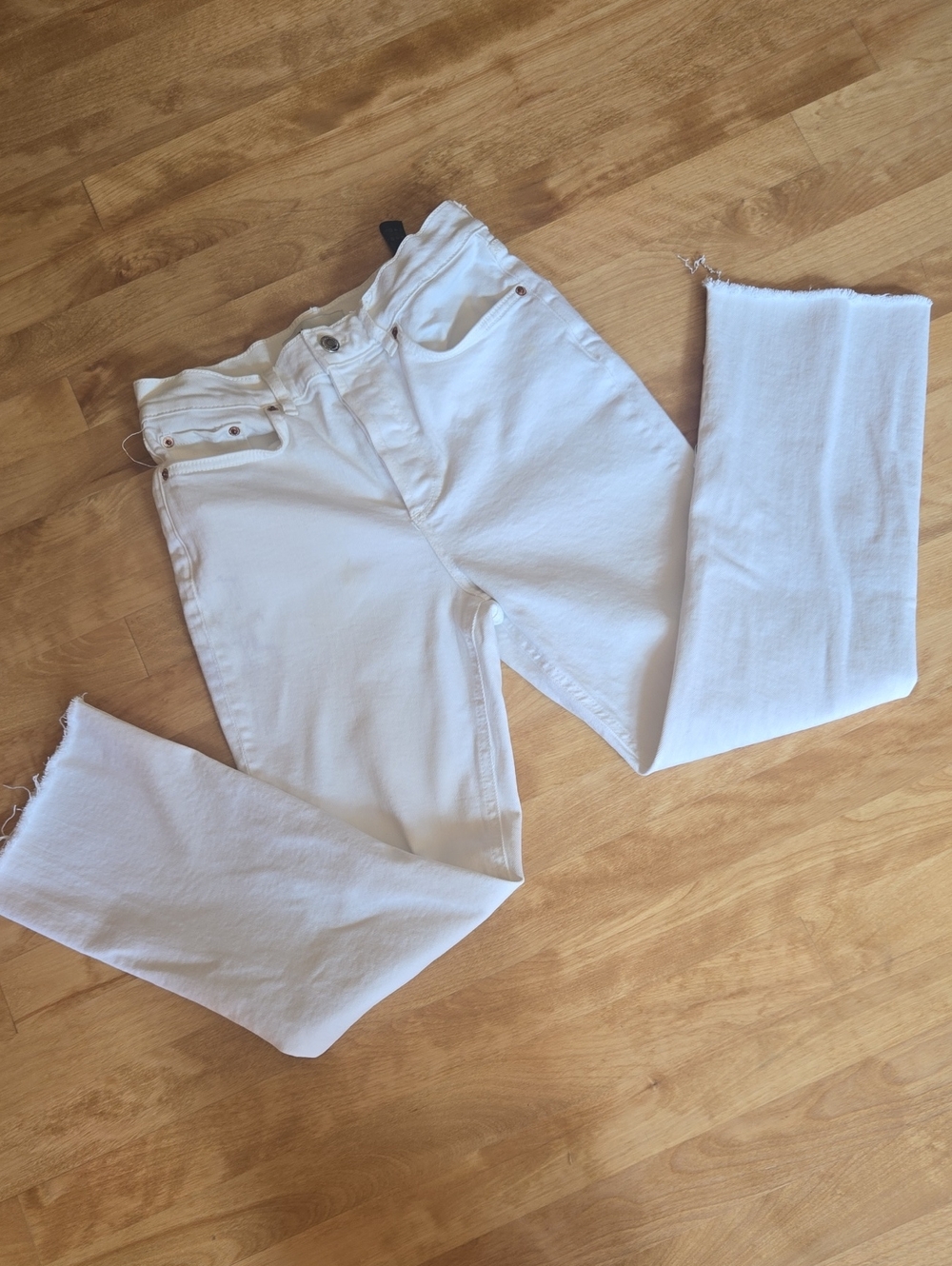 Zara White Dreed Flare Women’s Jeans